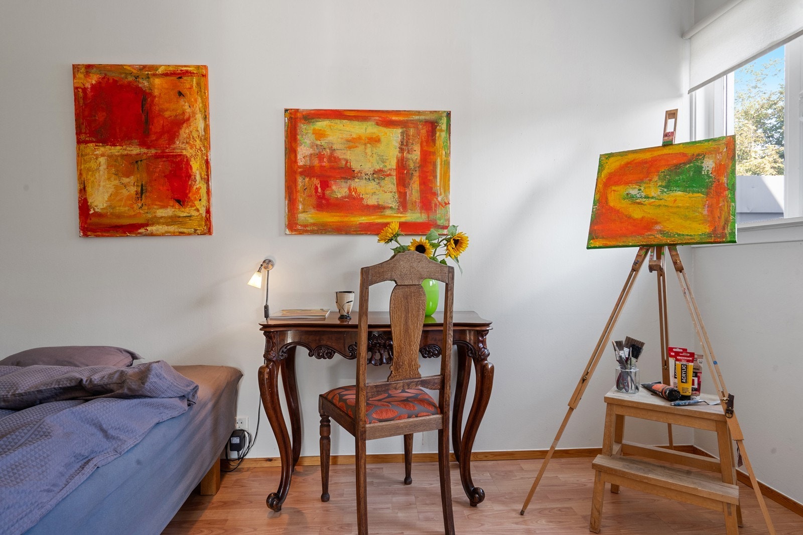 Soverommet i 2. etasje benyttes også som hobbyrom/kontor. Galleribilde