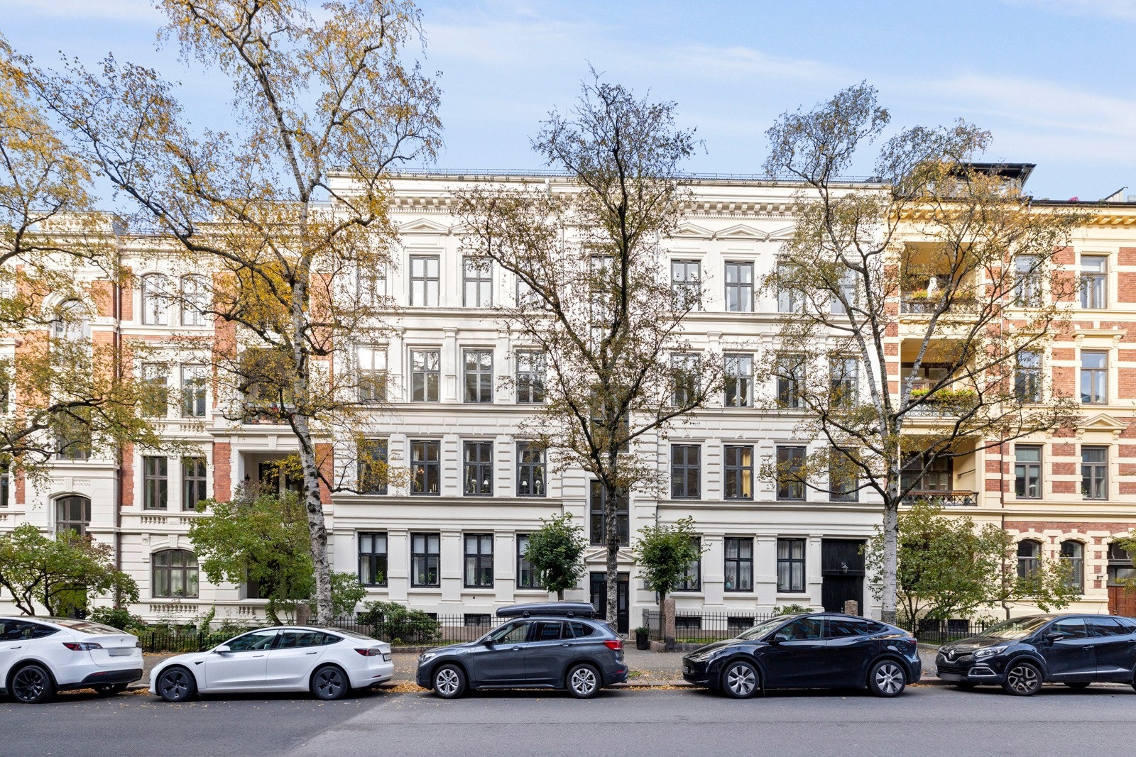 Klassisk og ettertraktet 5-roms med heis og balkong i 4.etasje beliggende på Frogner. Galleribilde