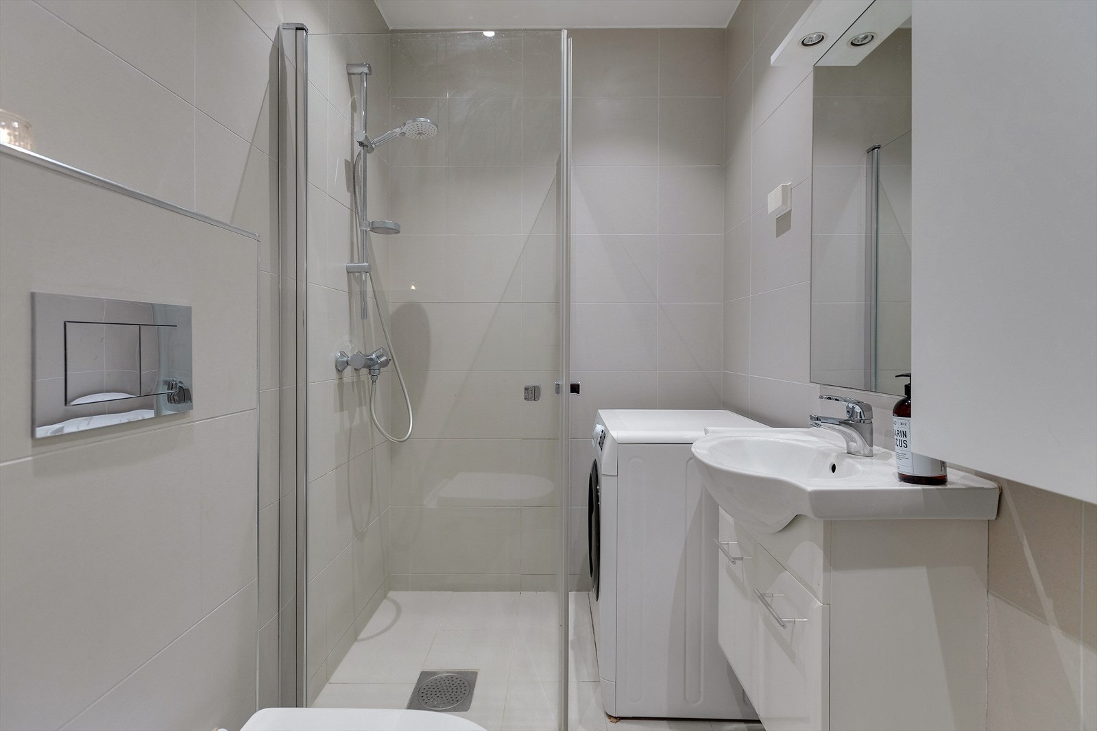 Adkomst til badet fra stuen Galleribilde