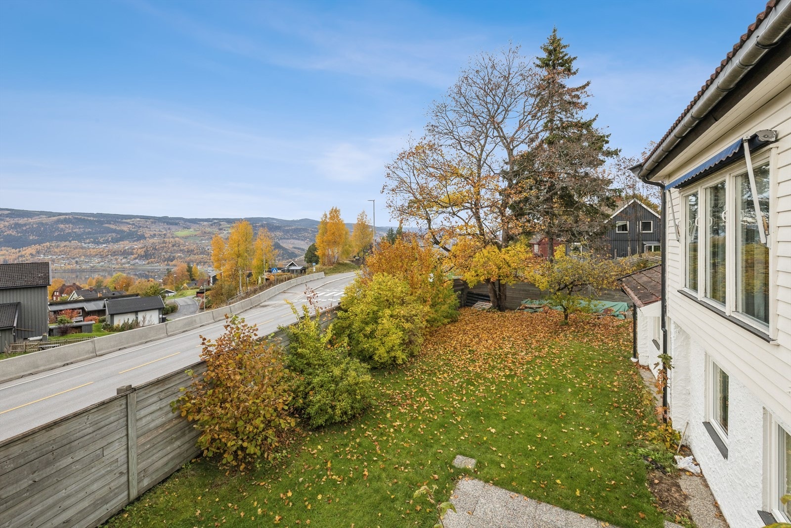 Beliggenheten i Holteskogen er barnevennlig, med kort vei til både skoler og barnehager. Galleribilde
