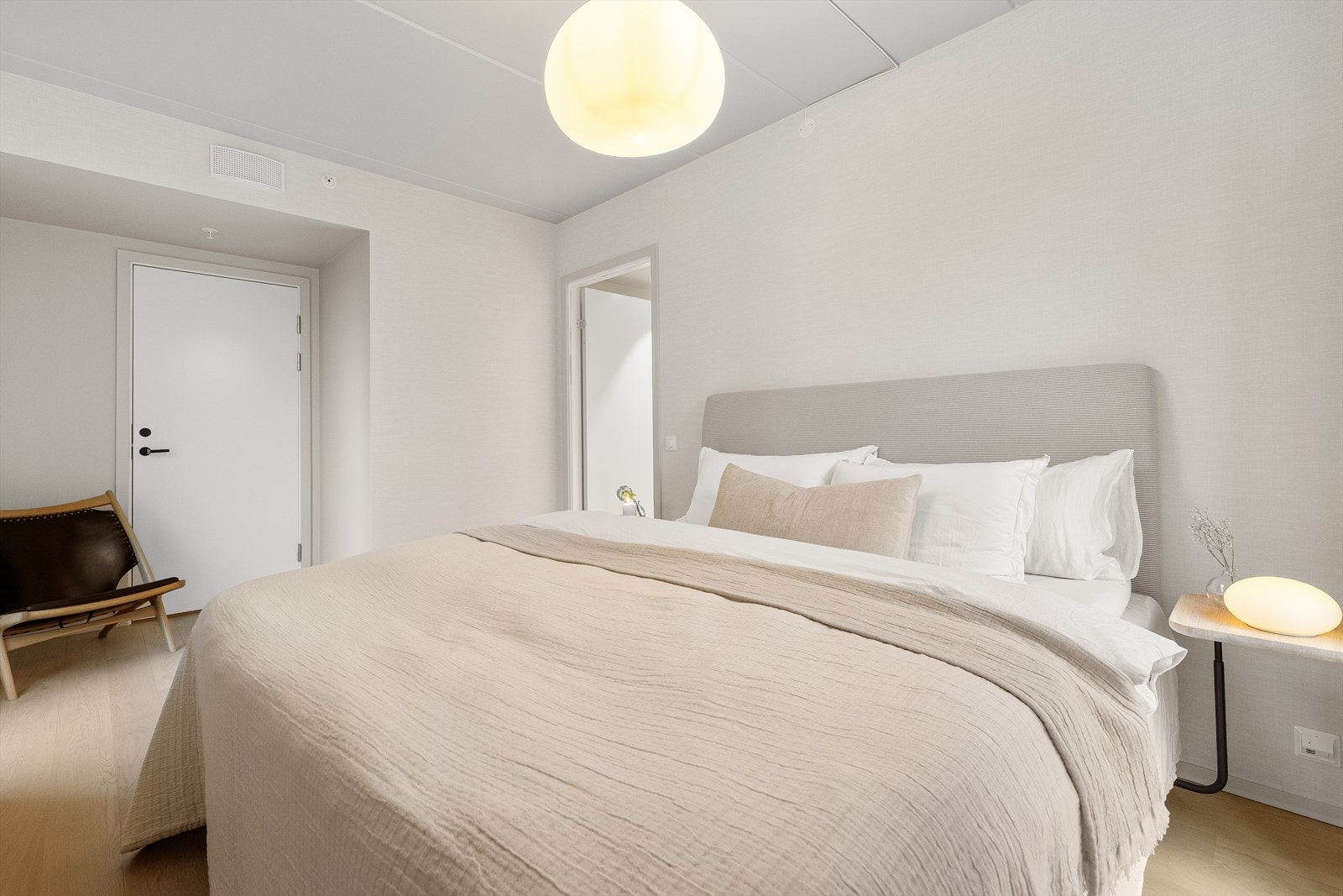 Det er adkomst til praktisk bod/teknisk rom. Galleribilde