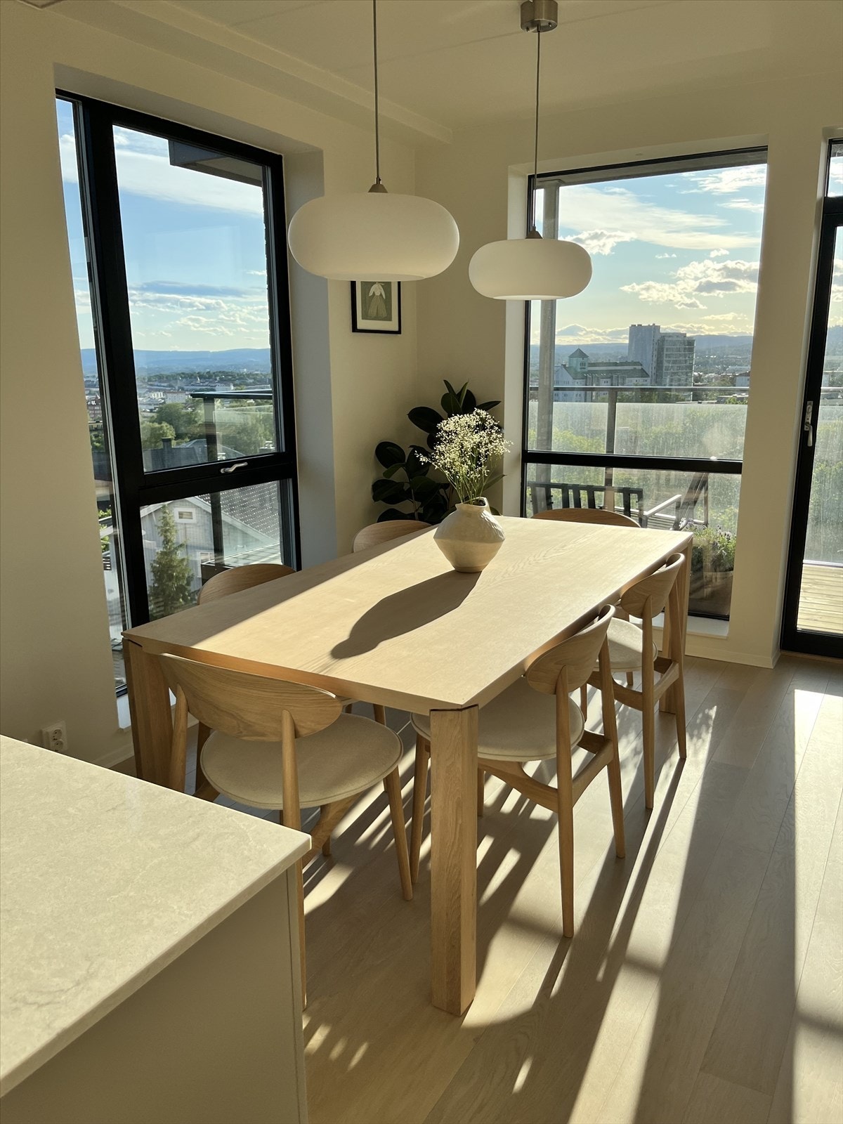 Selgers sommerbilde. Galleribilde