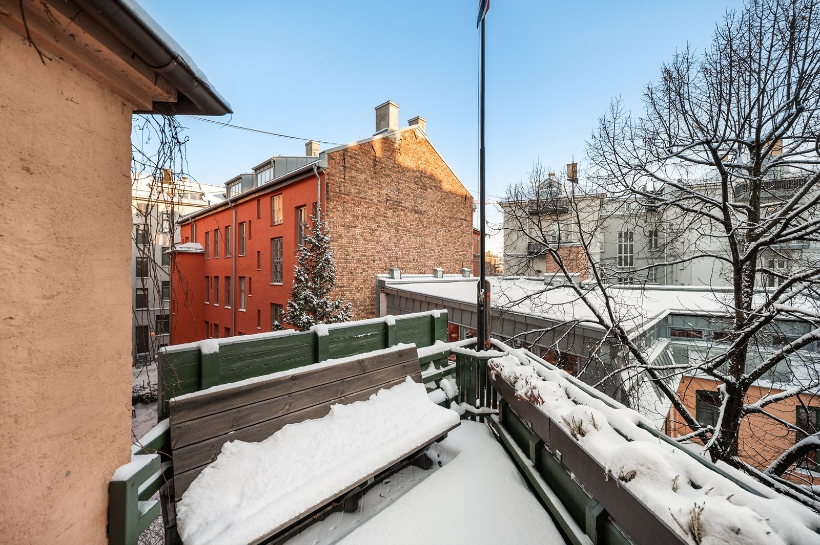 Perfekt for frokost i morgensolen eller en rolig kaffepause Galleribilde