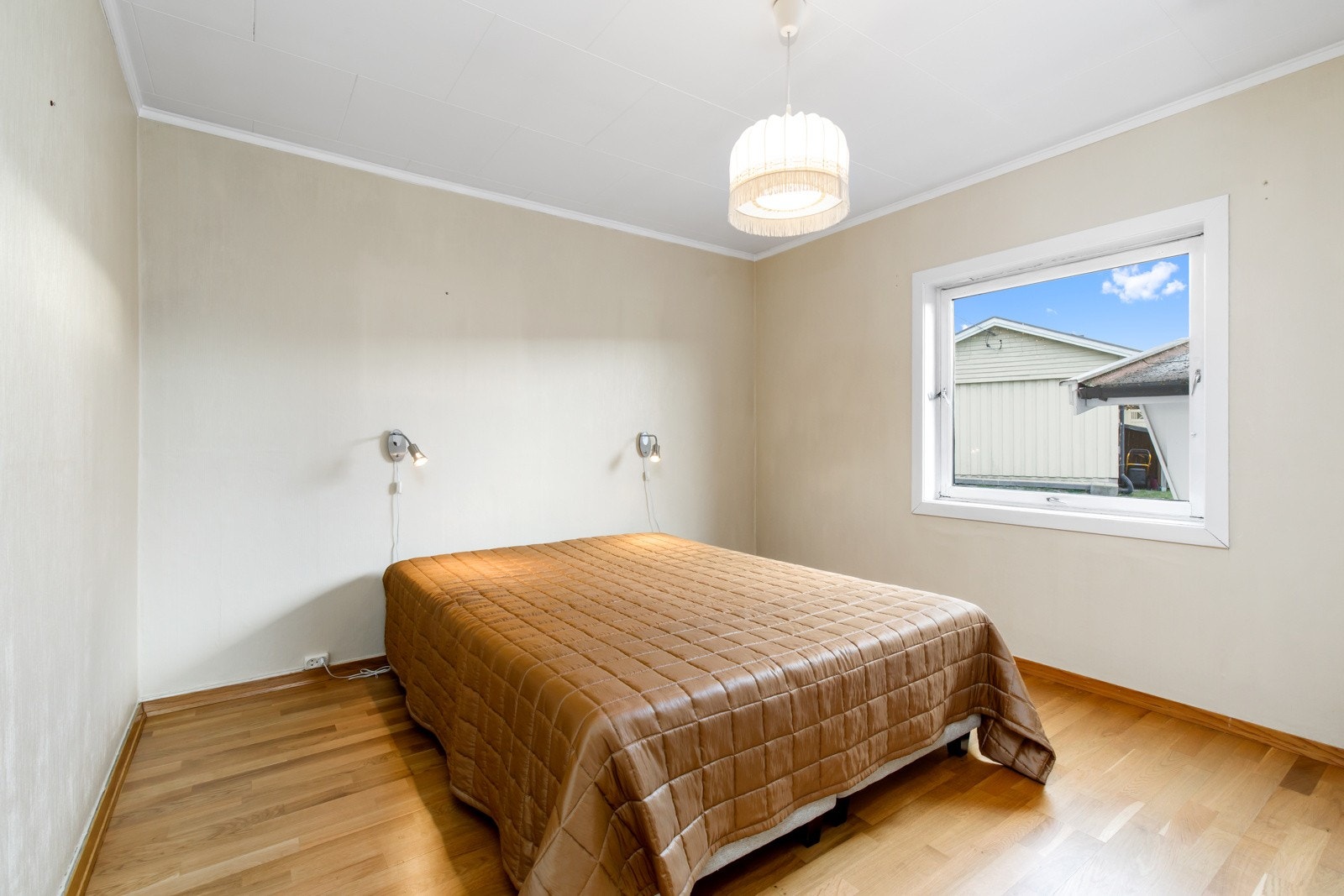 Hovedsoverommet med god plass til dobbeltseng Galleribilde