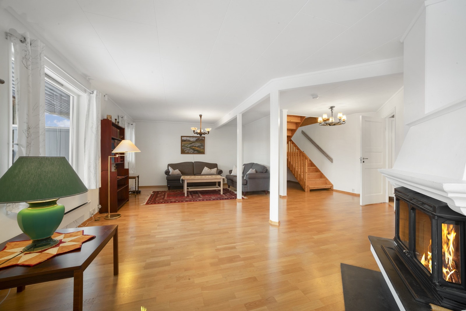 Peisen gir en lun stemning på kjølige kvelder Galleribilde