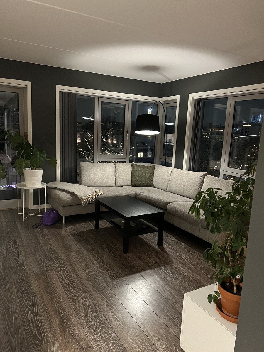 Hyggelig stue med plass til alle Galleribilde