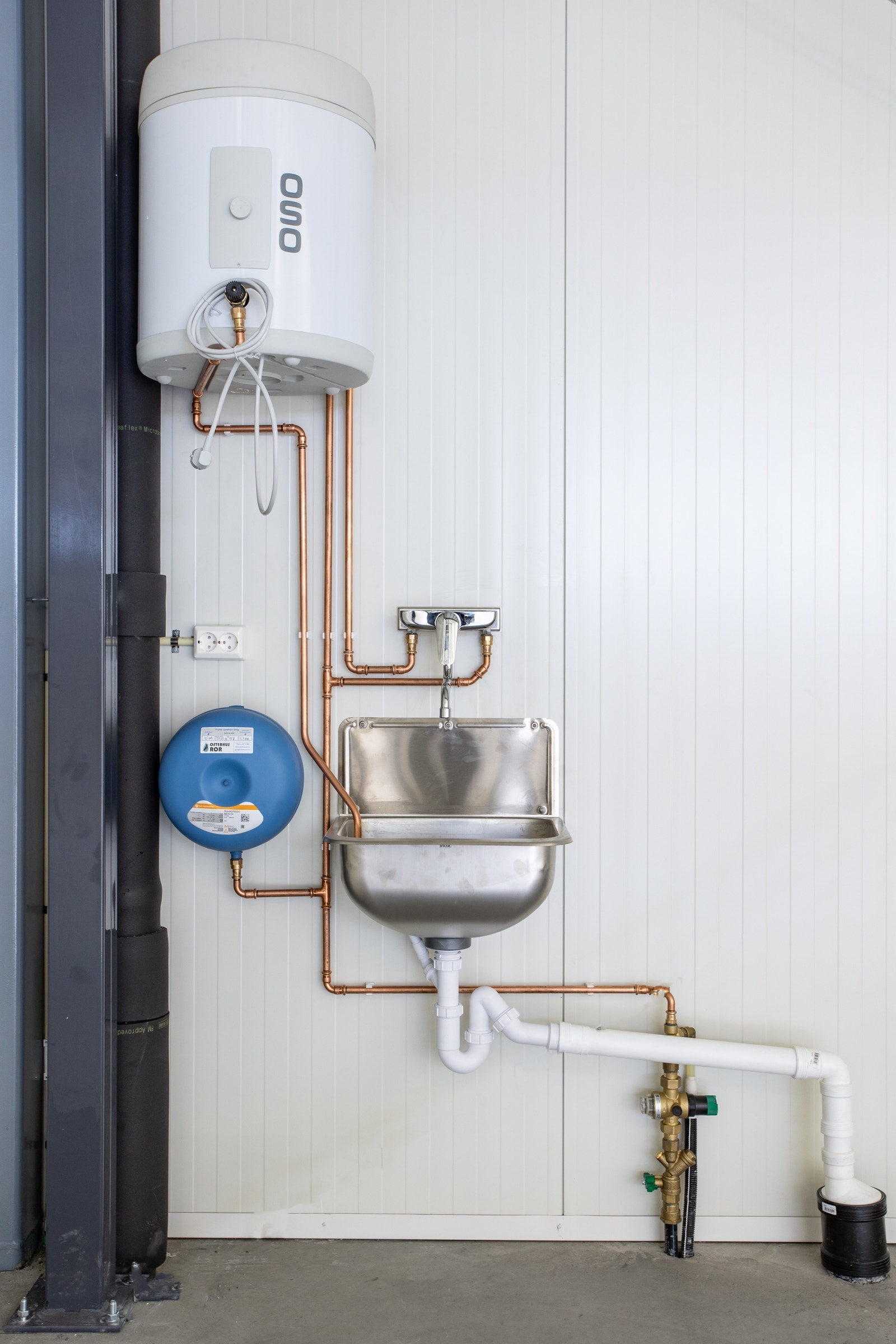 Mulig tilvalg vvs: Vask og varmtvannsbereder. Galleribilde