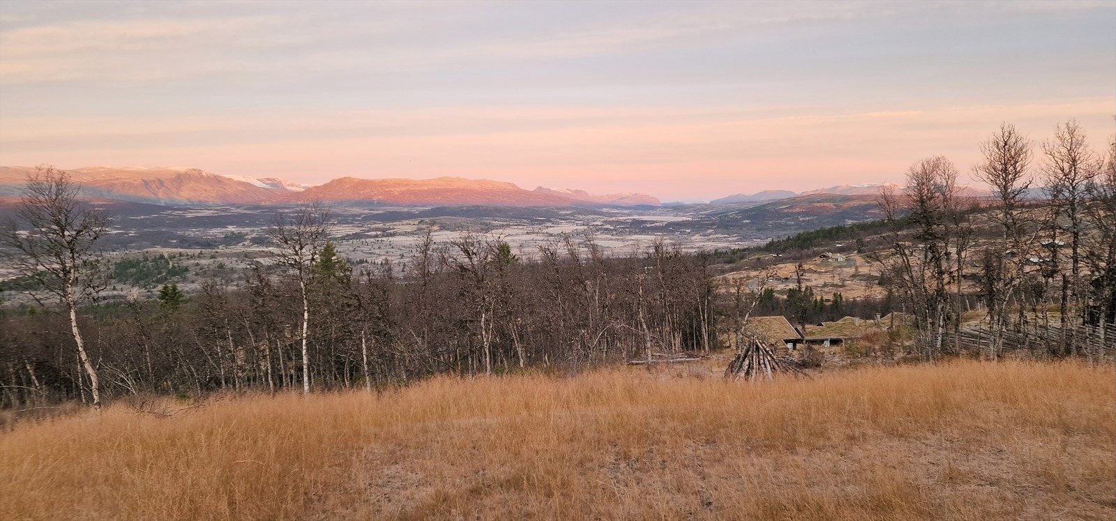 Godværsdager tilbringes gjerne utendørs - uansett årstid! (Selgers foto) Galleribilde