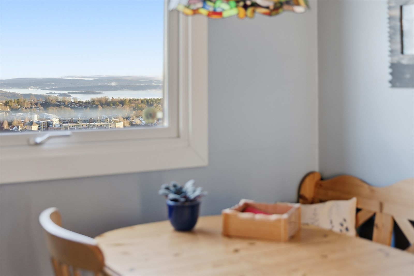 Flott utsikt fra kjøkkenet. Galleribilde