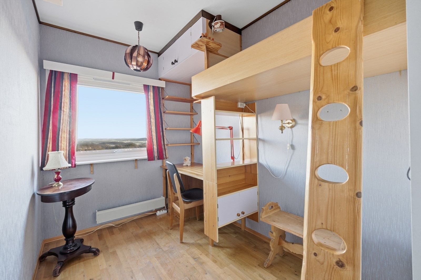 Leiligheten har tre soverom. Galleribilde