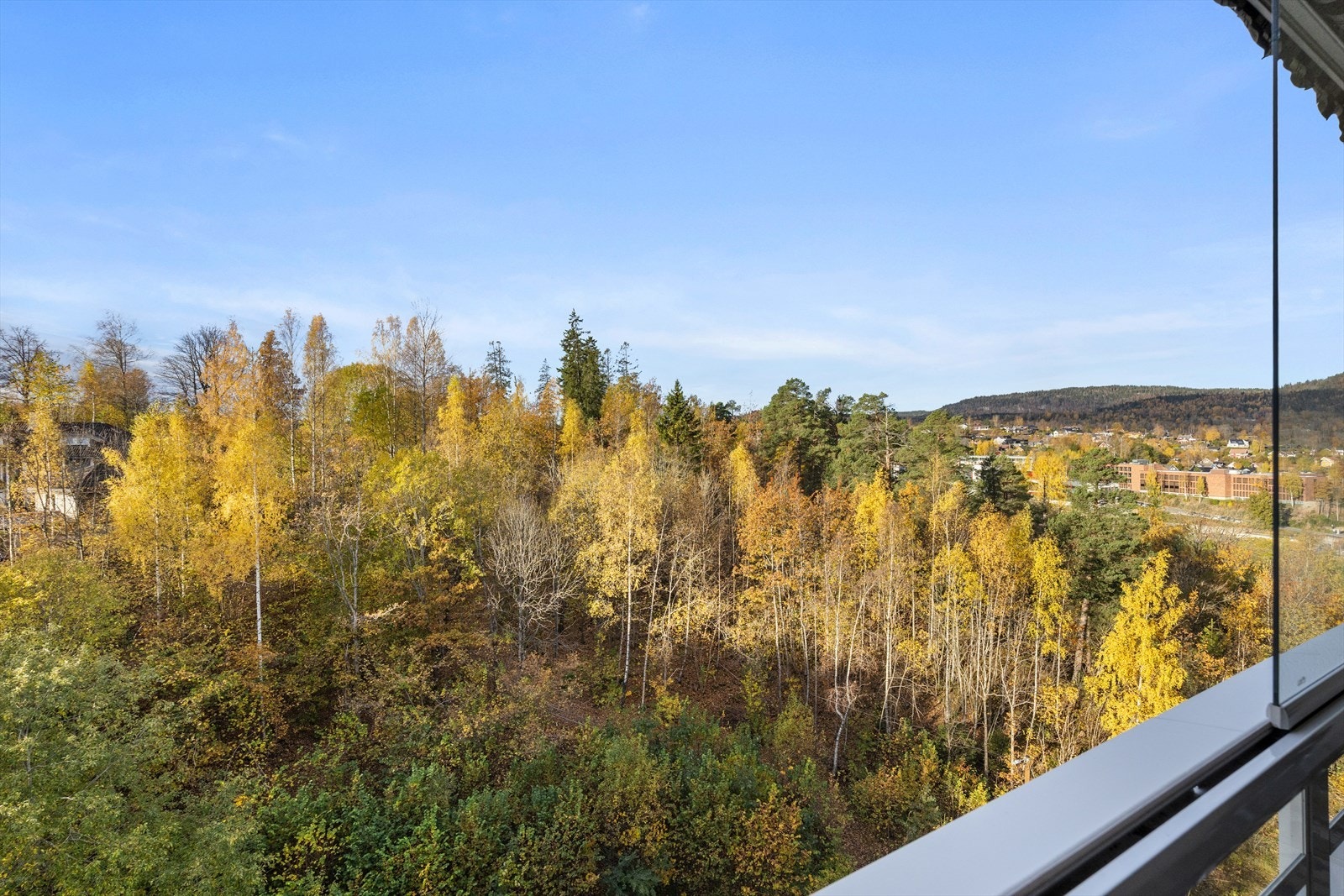 Utsikt fra balkongen. Galleribilde