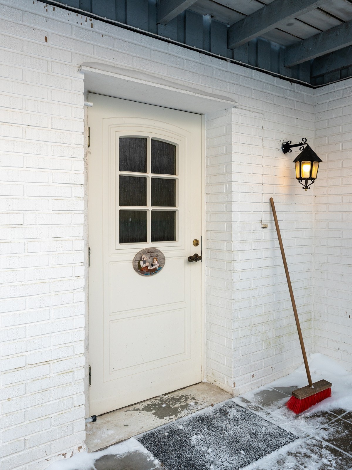 Velkommen inn i en romslig og familievennlig enebolig! Galleribilde