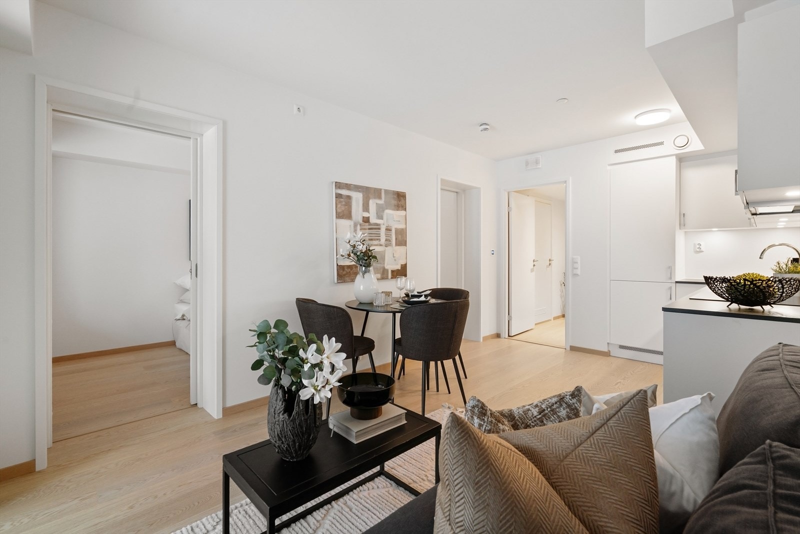 Fra stue er det inngang til soverom. Galleribilde