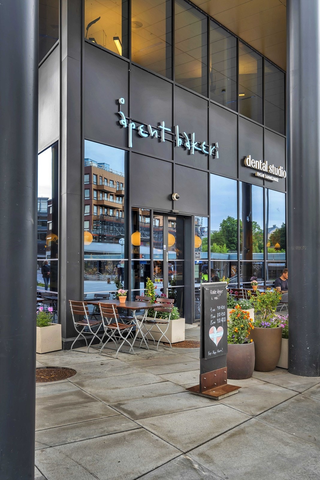 Åpent bakeri Galleribilde