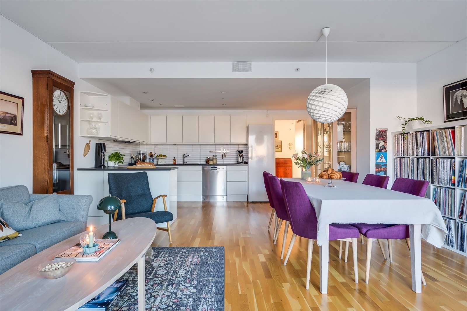 Leiligheten har en gjennomgående planløsning. Galleribilde