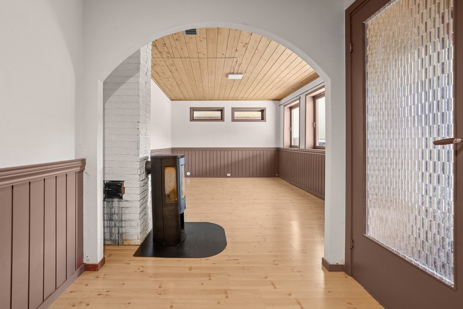 Fra stua/gangen i underetasjen. Galleribilde