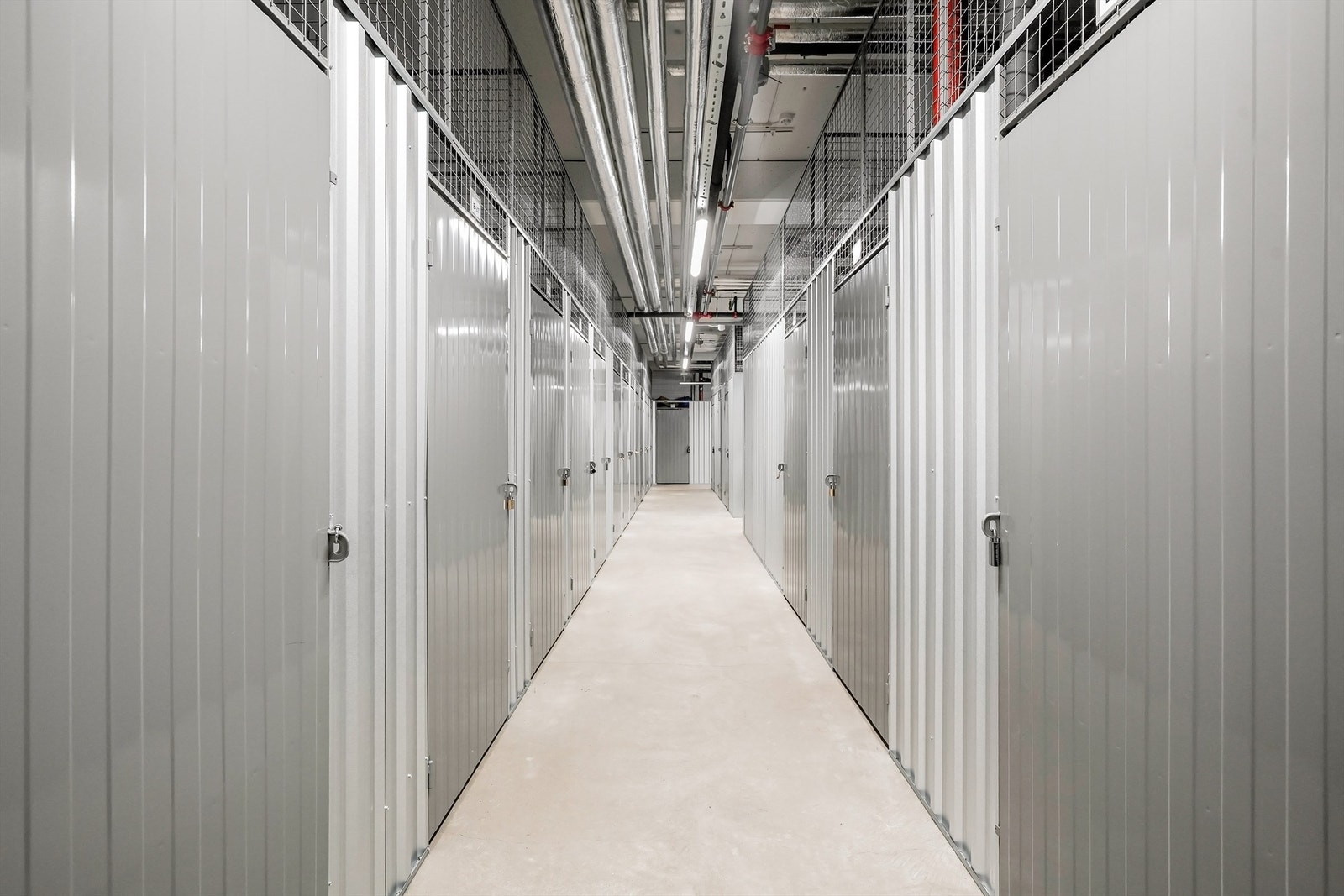 Leiligheten disponerer en bod på 5 m² i underetasjen, på samme nivå som garasjen. Galleribilde