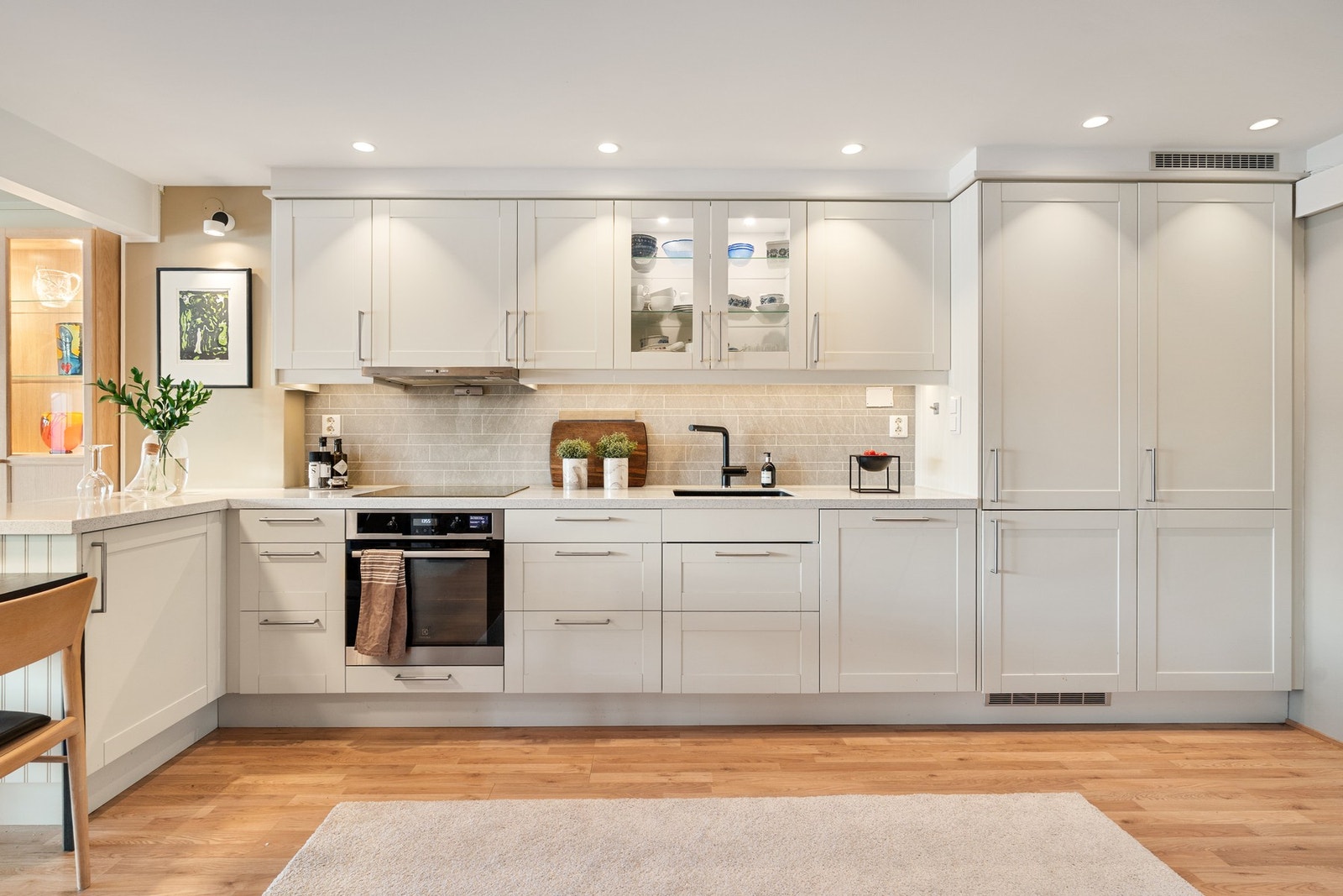 Lekkert kjøkken som ble oppusset i 2021. Galleribilde