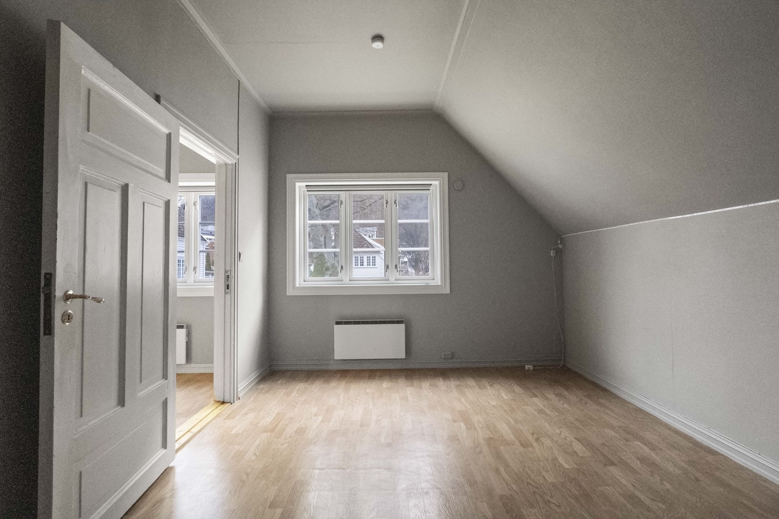 Soverom nr.2 (gjennomgangsrom frå soverom nr.1) Galleribilde