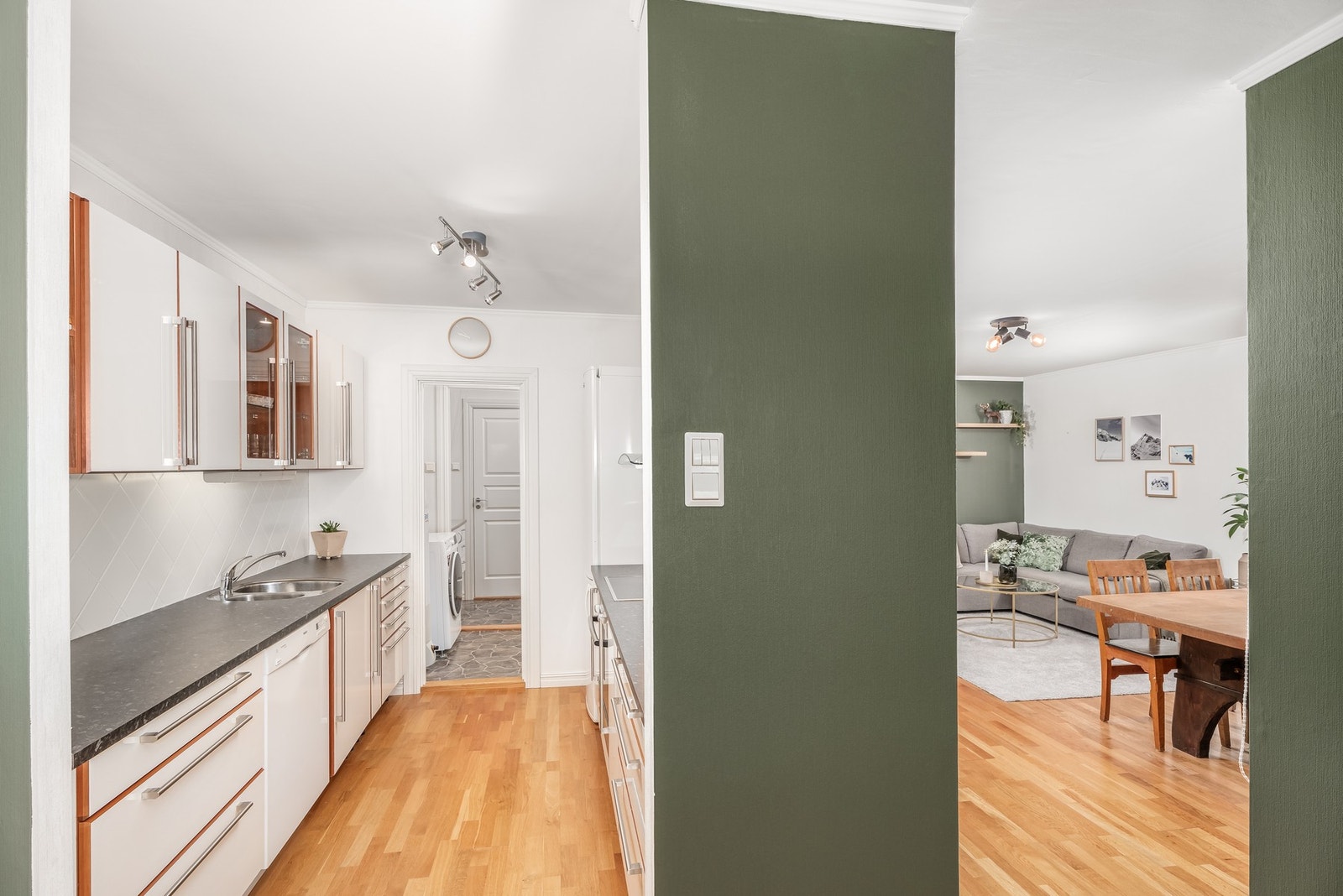 Dersom du kan tenke deg å bo her så husk å avklare finansiering i din bank før visningen. Galleribilde