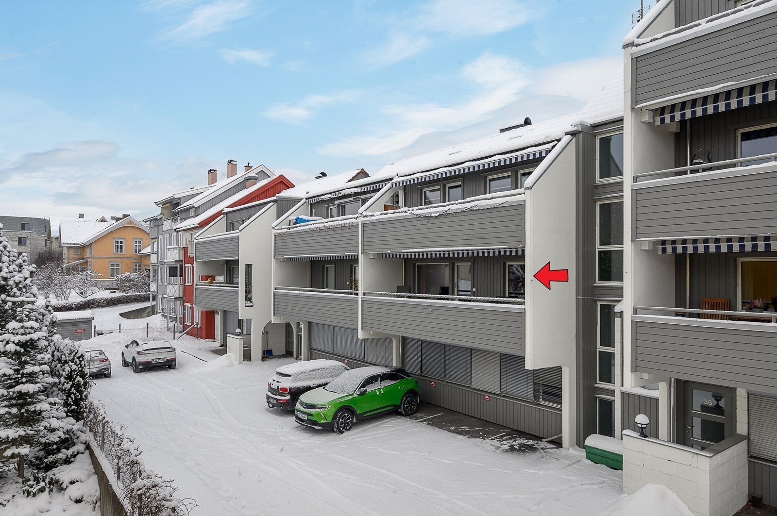 Sameiet rehabiliterte fasaden i 2022/2023 med blant annet nytt panel og nye vinduer. Galleribilde