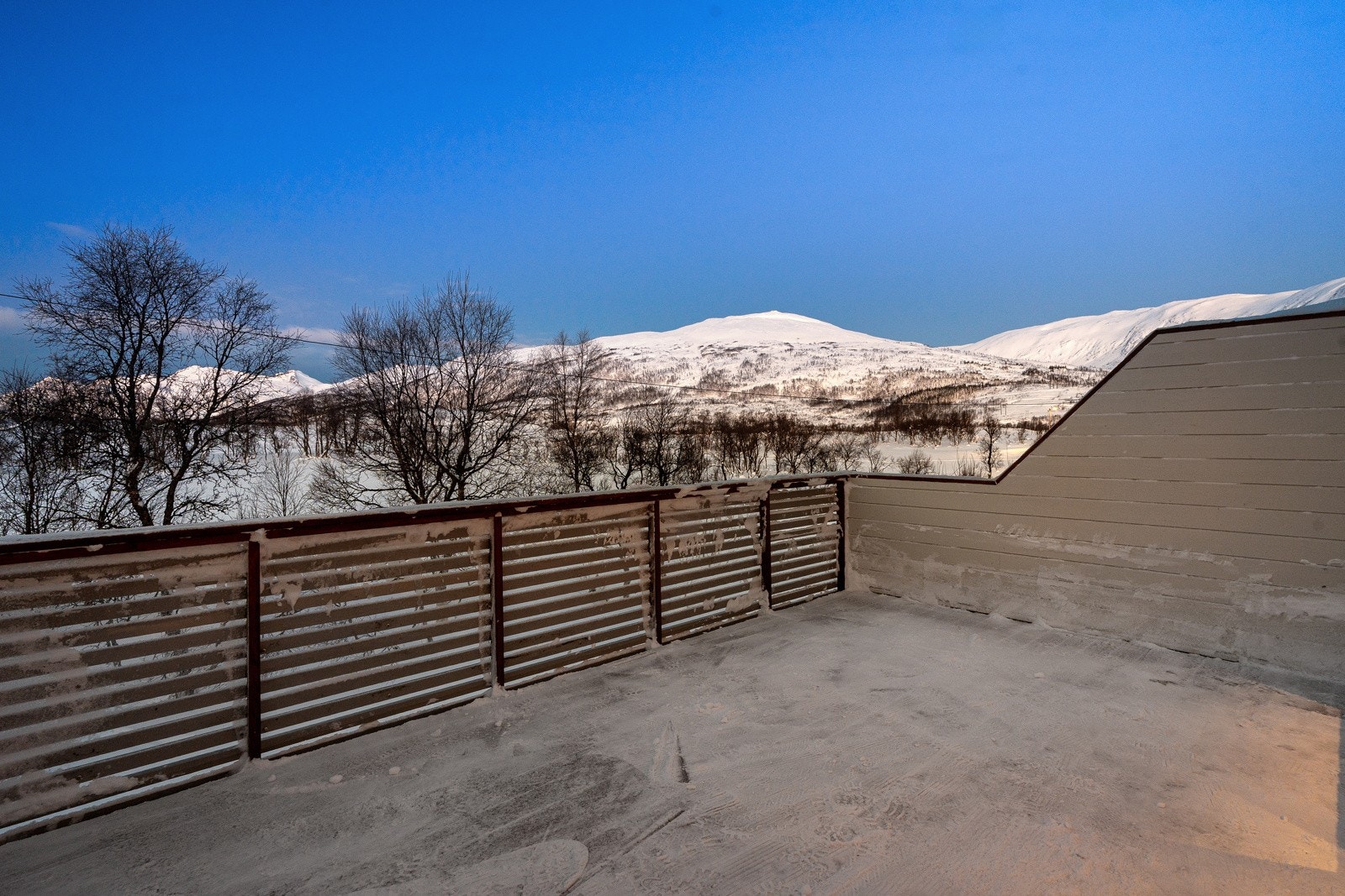 God plass til hagemøbler og grill. Galleribilde