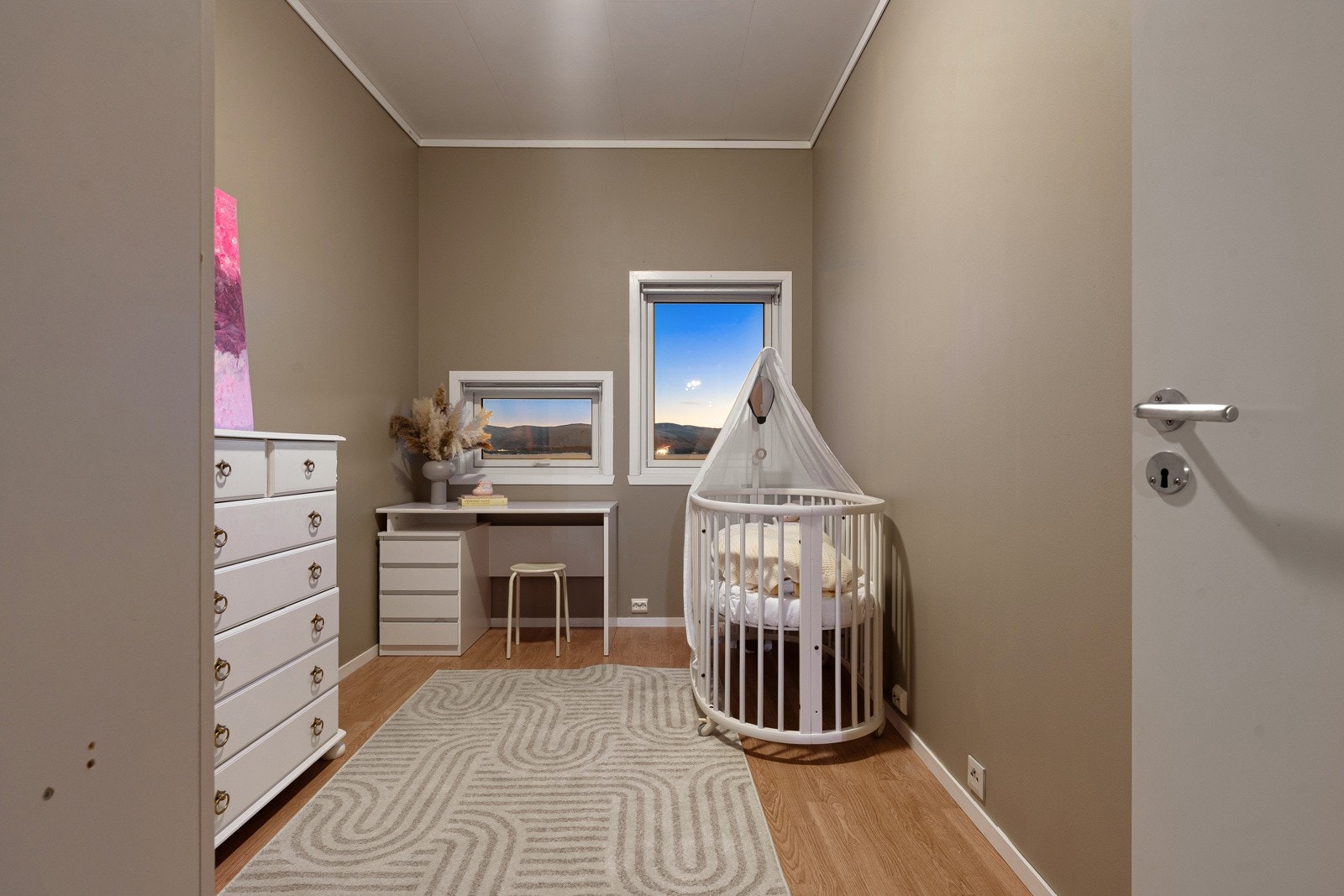 Soverom malt i en behagelig og delikat farge. Galleribilde