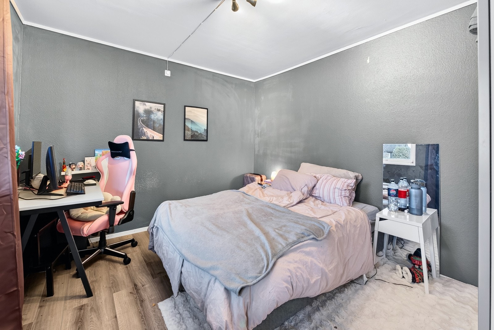 LEILIGHET: Soverom Galleribilde