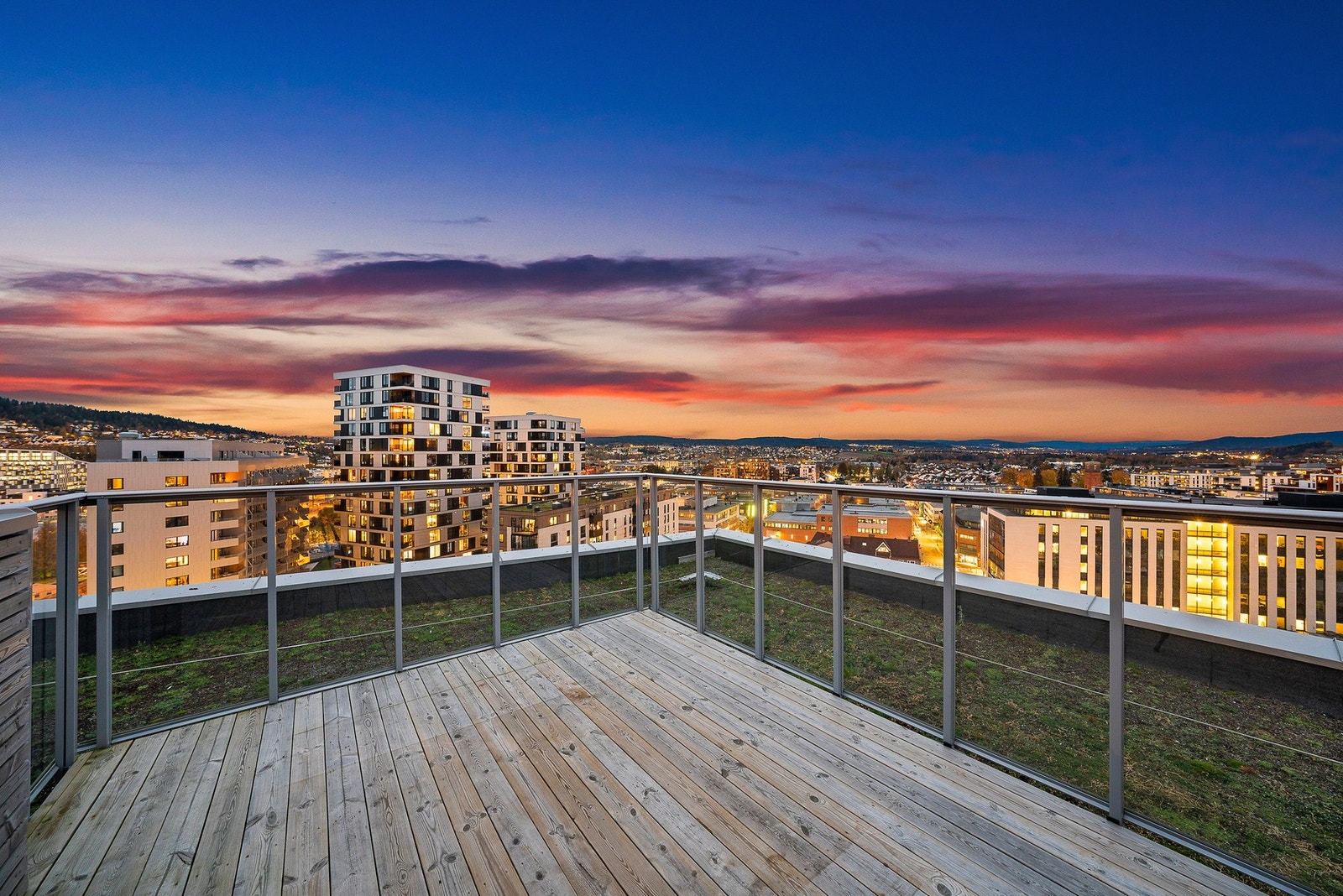 Et populært uteområde i sommerhalvåret, og første rad til nyttårsrakettene Galleribilde