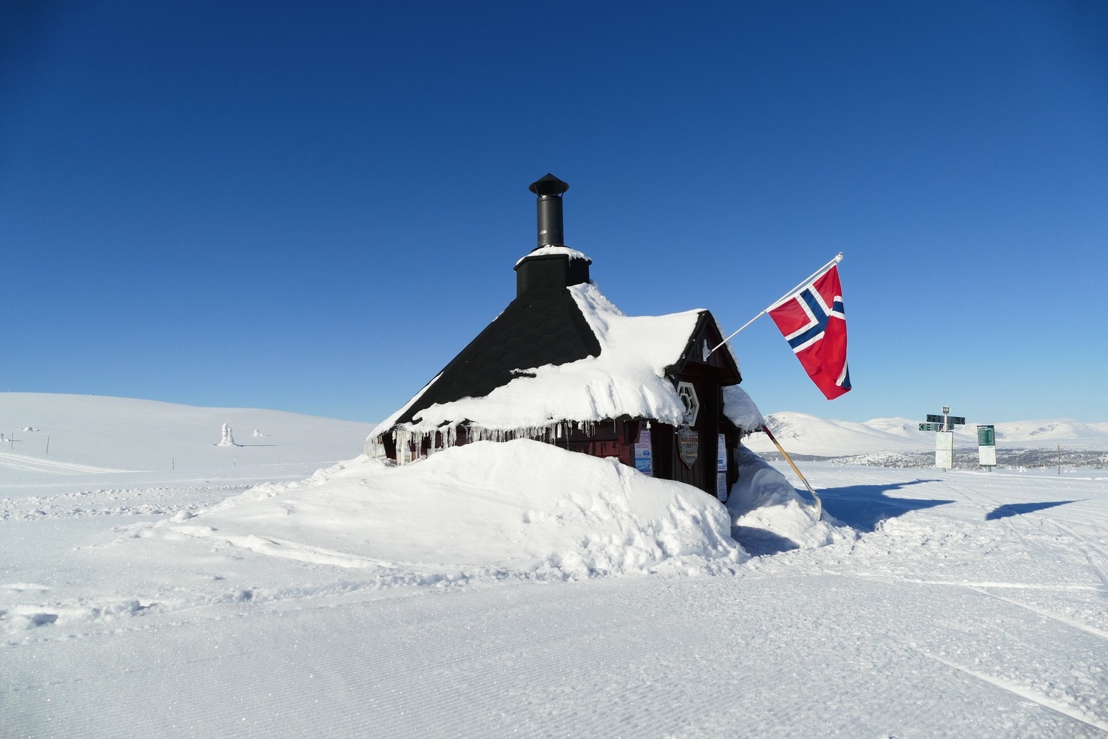 En av mange grillhytter som finnes inne på Golsfjellet. Fine turmål for små og store. Galleribilde