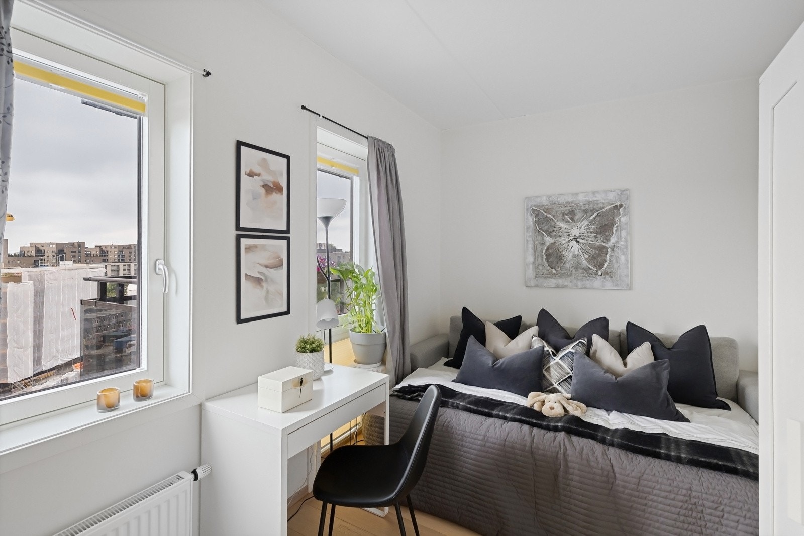 Rommene passer utmerket som hjemmekontor, barnerom eller til utleie Galleribilde