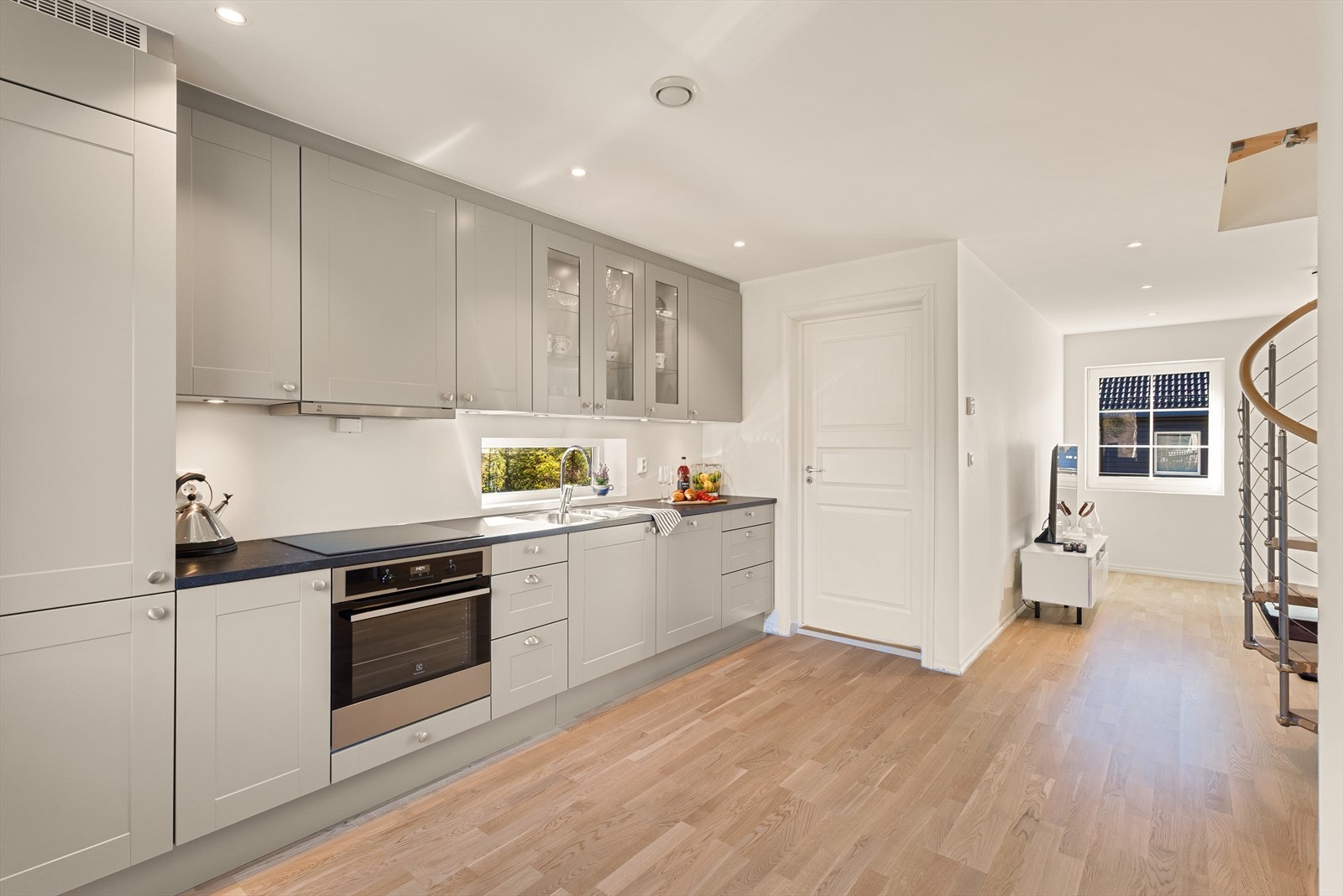 Leilighet er blitt ekstra oppgradert og ombygget ut fra standard. Galleribilde