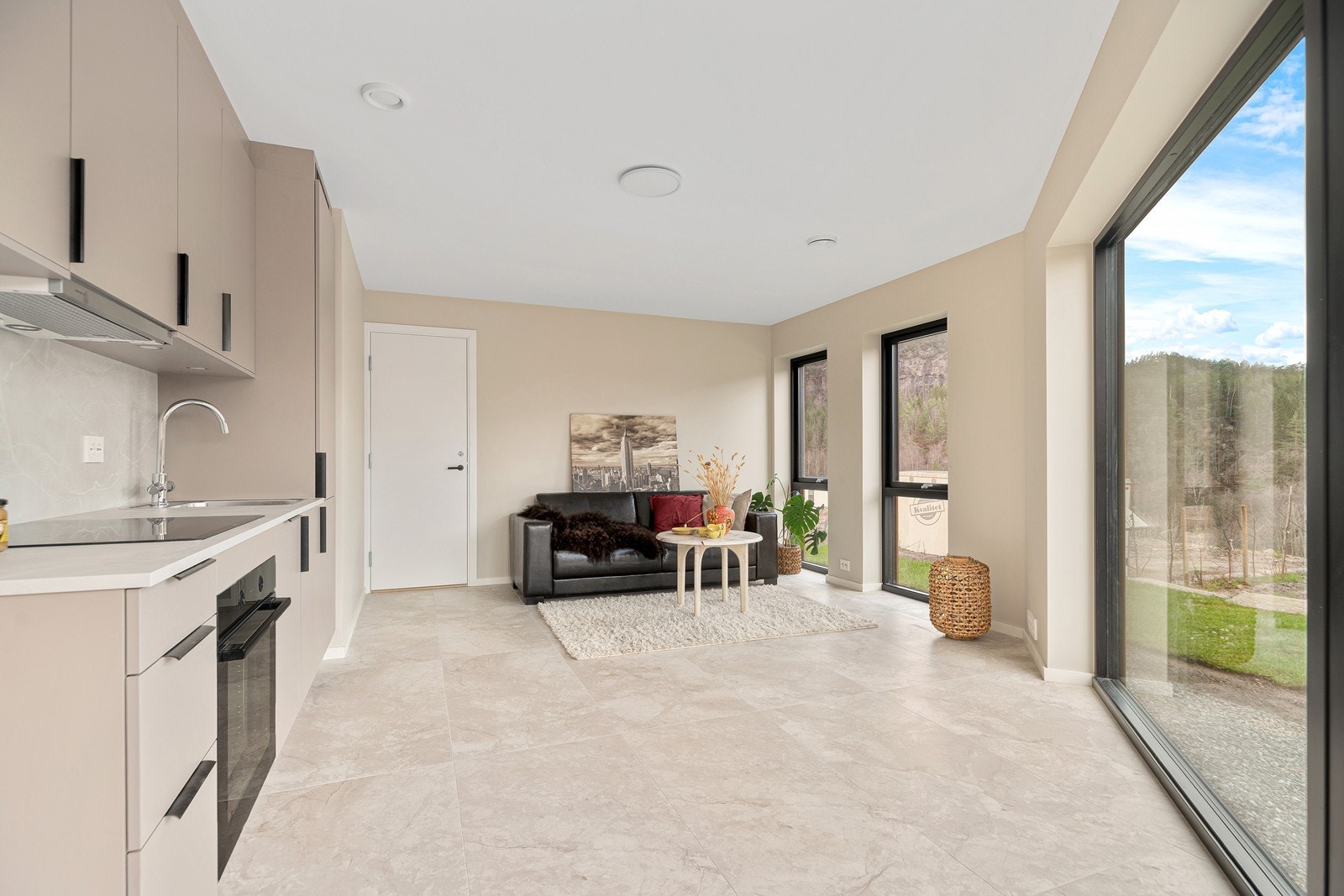 Praktikantdel - Underetasje Galleribilde