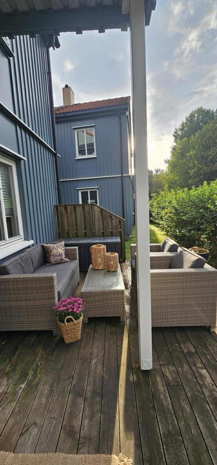 Sommerbilde av terrasse Galleribilde