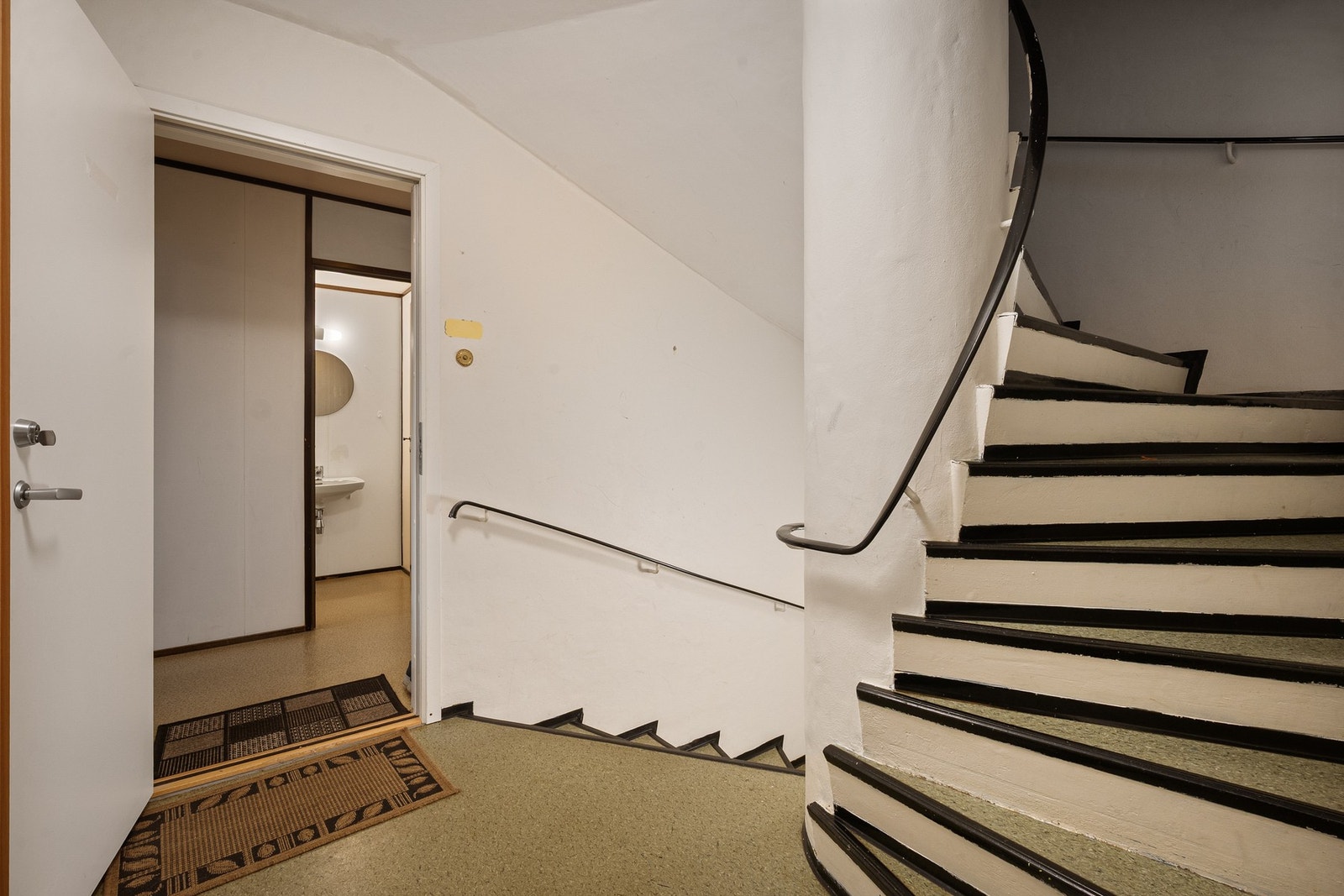 Trappoppgang til leiligheten Galleribilde