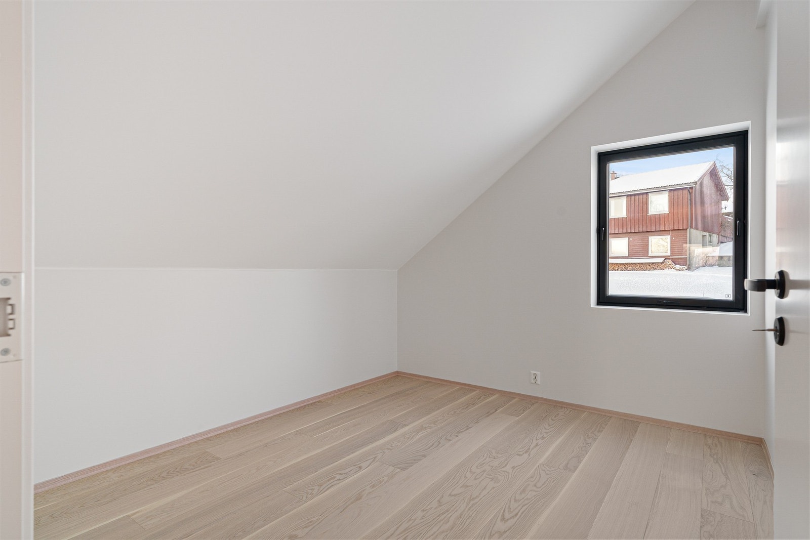 Soverom på 8 kvm. i 2.etg. Galleribilde