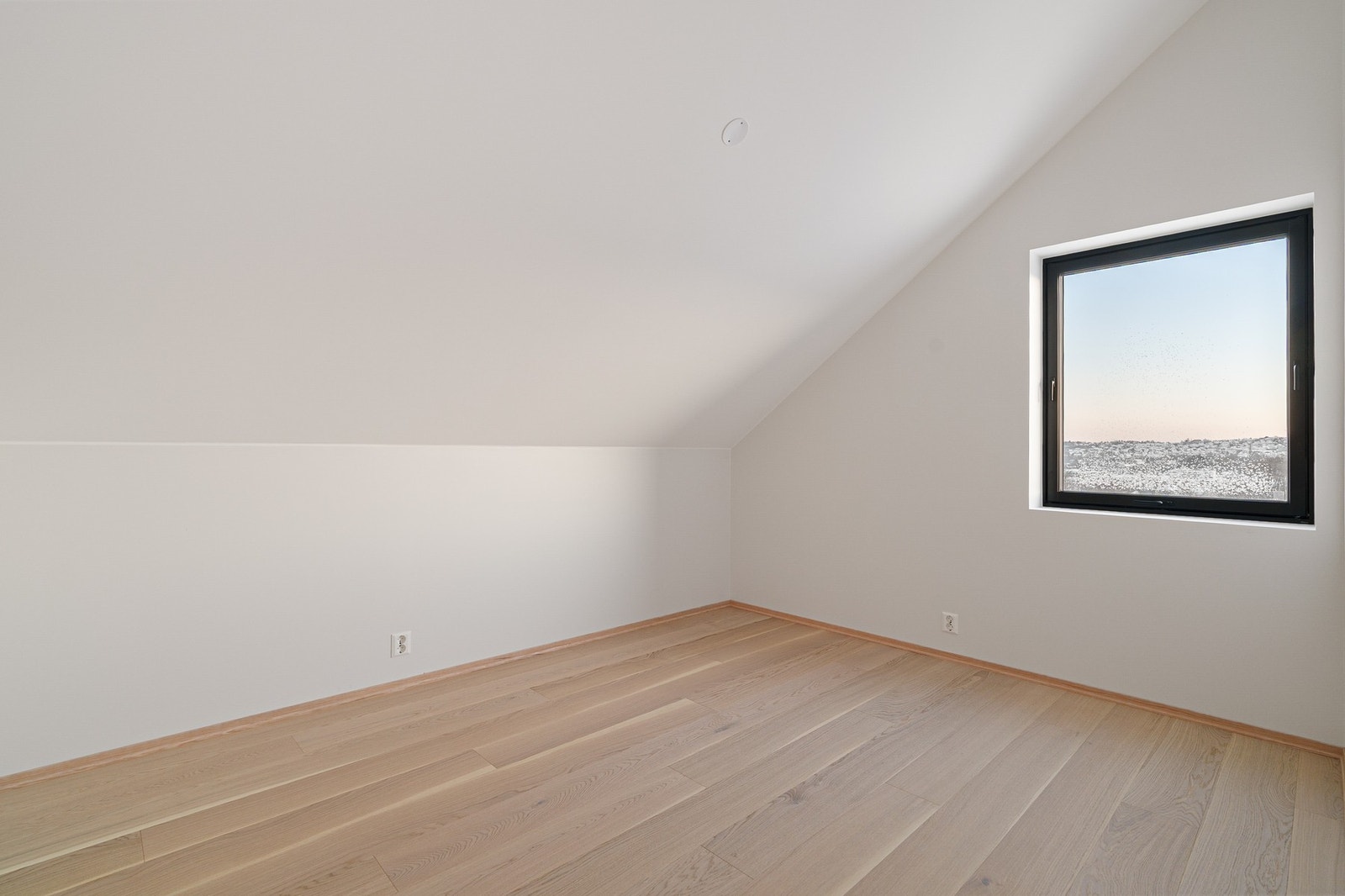 Soverom på 9 kvm. i 2.etg. Galleribilde