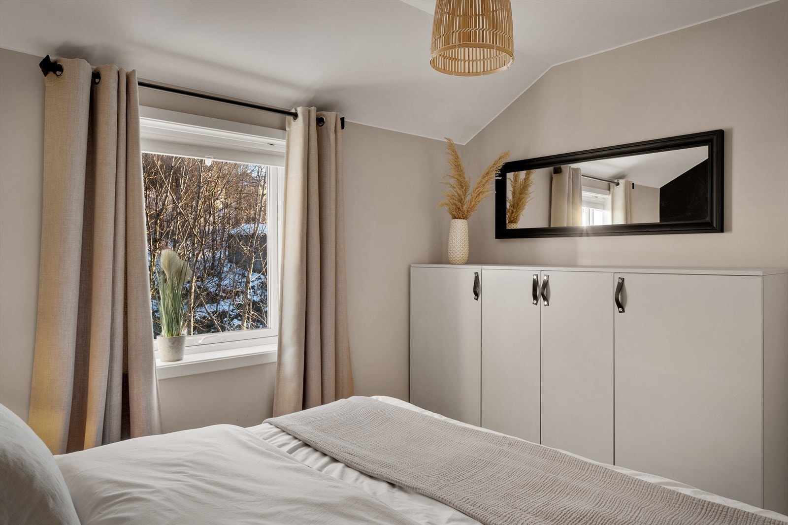 - Malt i moderne farger som er lett å innrede til - Galleribilde