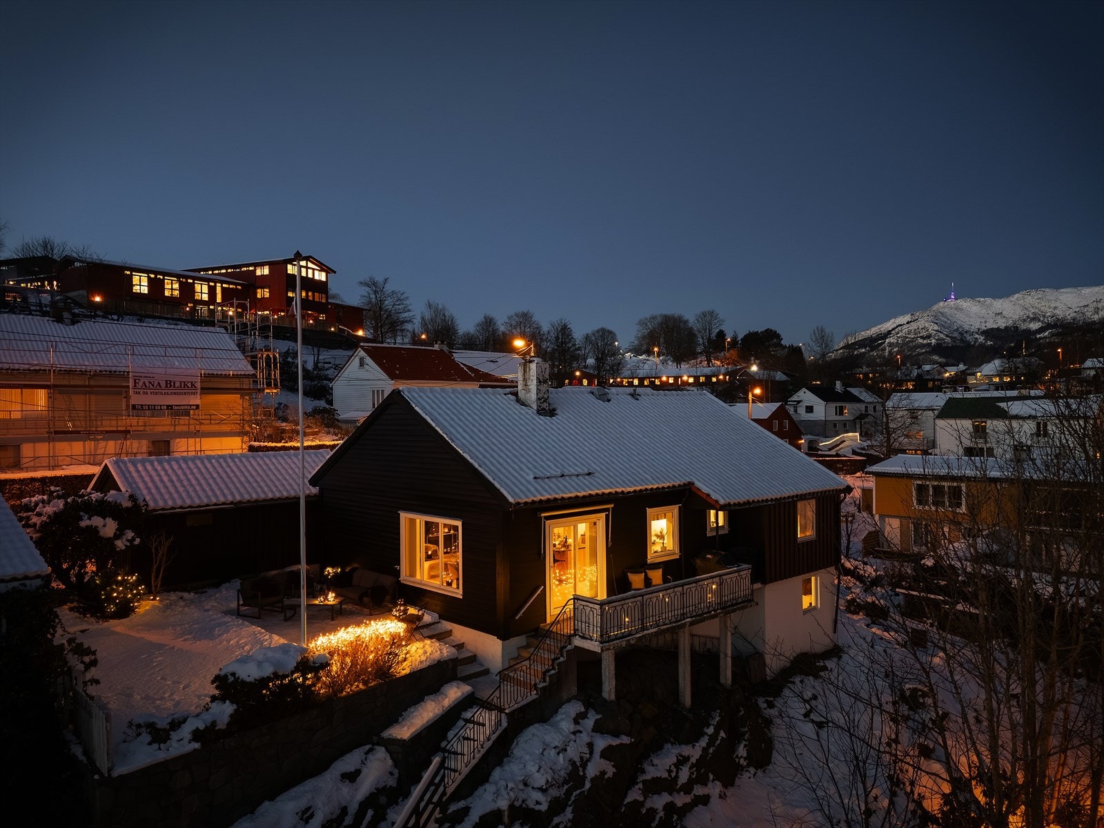 - Nordvik bolig v/Karoline Fredheim Nilssen har gleden av å presentere Nattlandsåsen 6! (Foto: Christian Fagerland) - Galleribilde