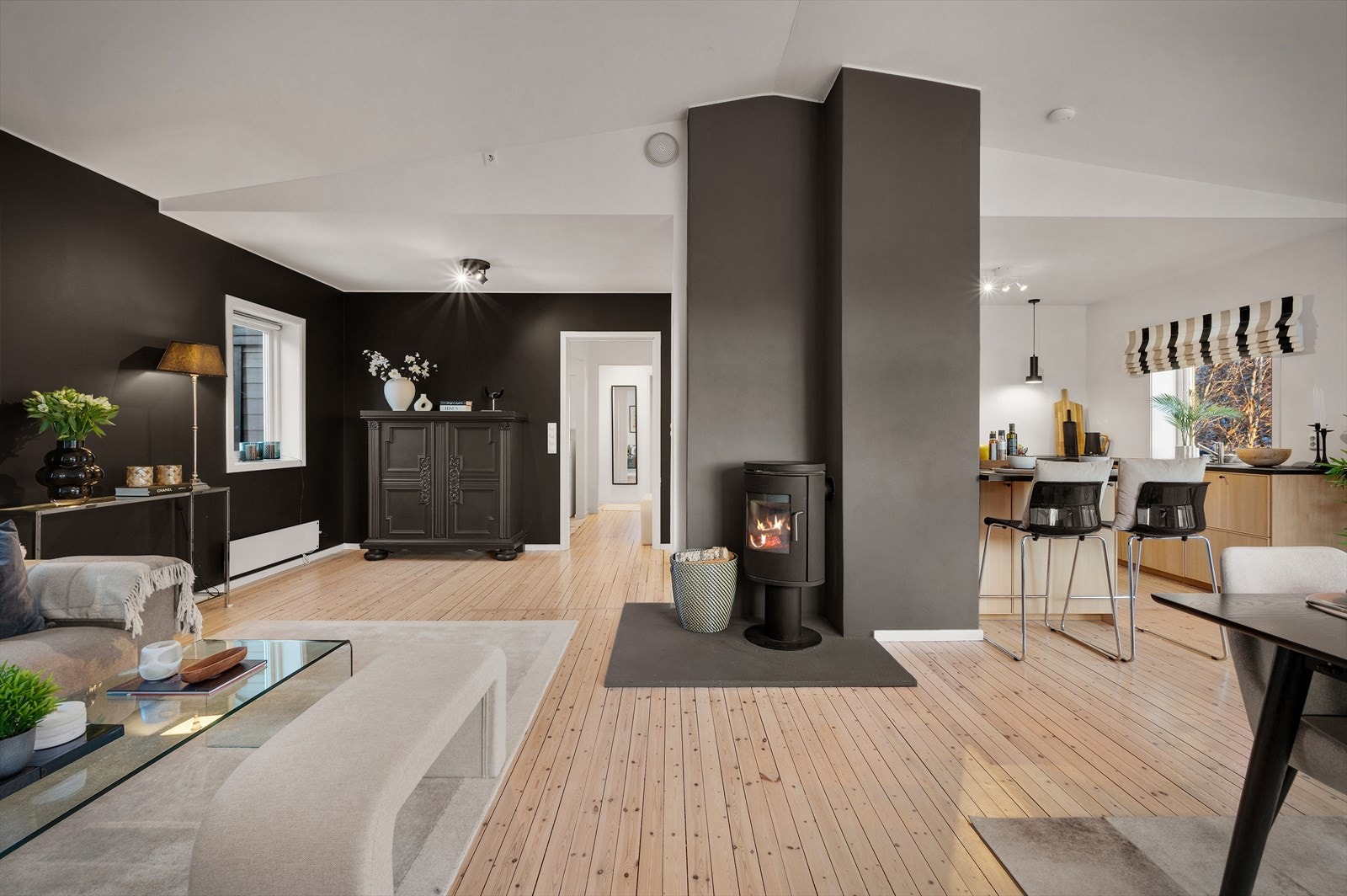 - Boligen har balansert ventilasjon som bidrar til et sunt og komfortabelt inneklima - Galleribilde