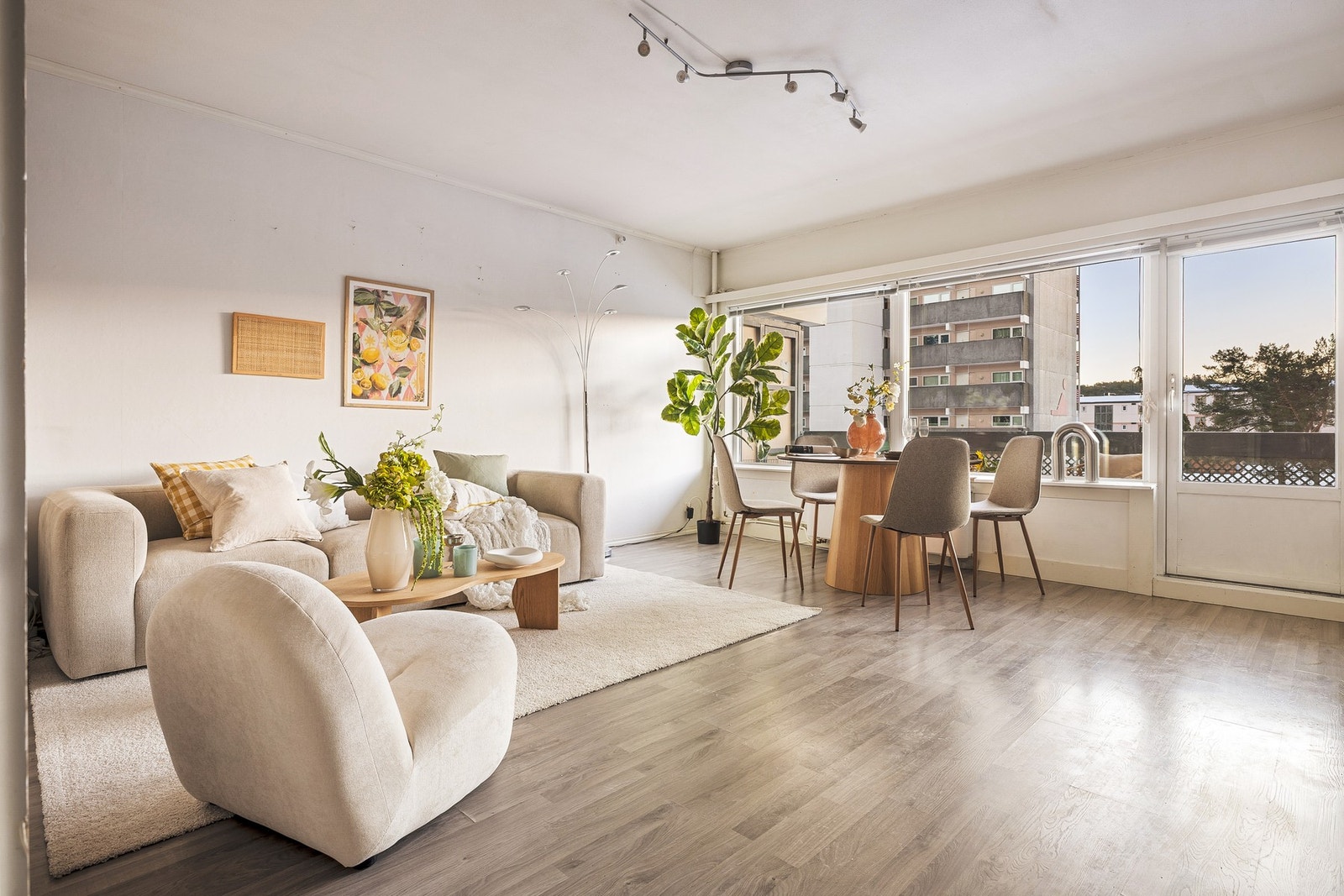 eiligheten er opprinnelig en toroms, men soverommet er i dag praktisk oppdelt i to rom og gir fleksible bruksmuligheter som barnerom, kontor eller gjesterom. Galleribilde