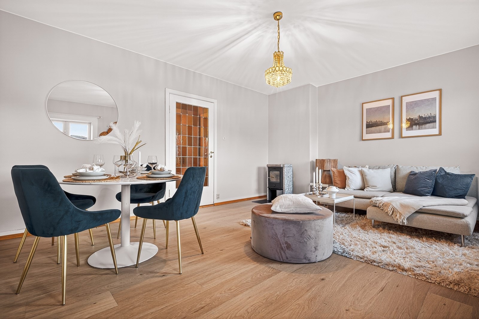 Stuen har gode møbeleringsmuligheter. Galleribilde