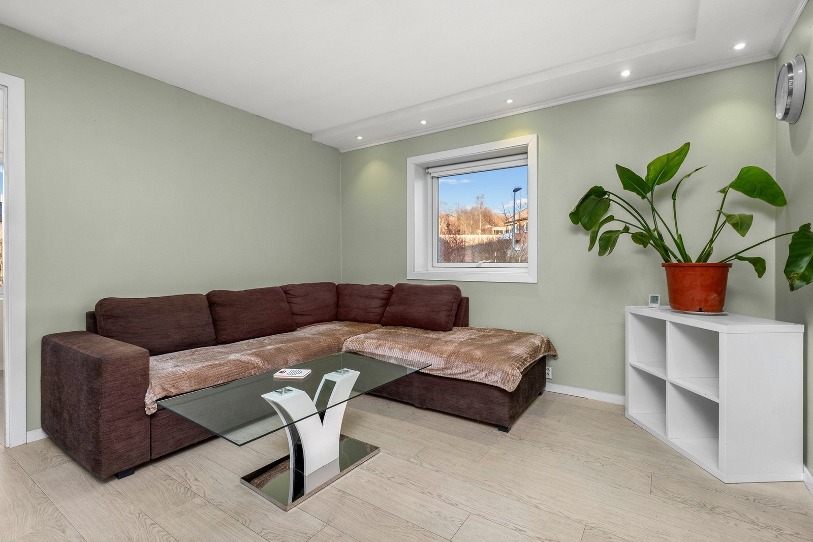 Leiligheten har en attraktiv beliggenhet med nærhet til alt man kunne trenge i hverdagen Galleribilde