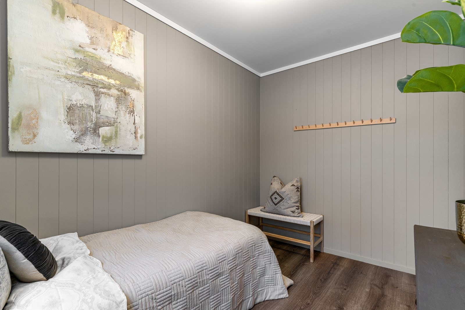 Rommet kan også møbleres med skrivepult eller mer garderobe, alt etter eget ønske. Galleribilde