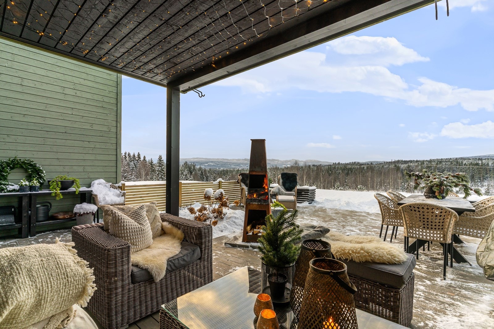 Lunt og hyggelig med masse boltreplass for store og små. Galleribilde