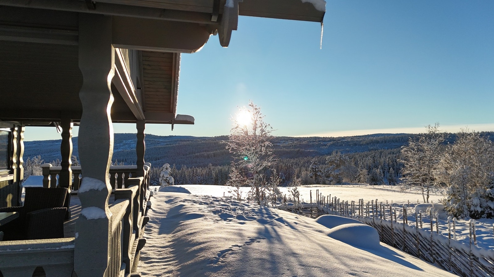 Takoverbygget terrasse som kan benyttes hele året. Galleribilde