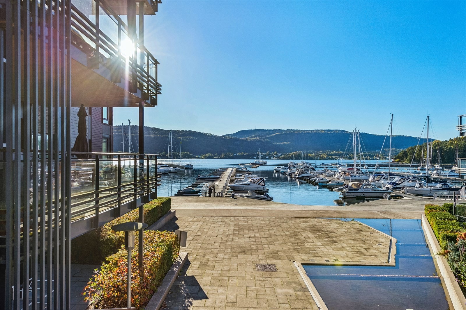 Her bor du i maritime og sjønære omgivelser og kan nyte late dager både på og ved sjøen. Galleribilde
