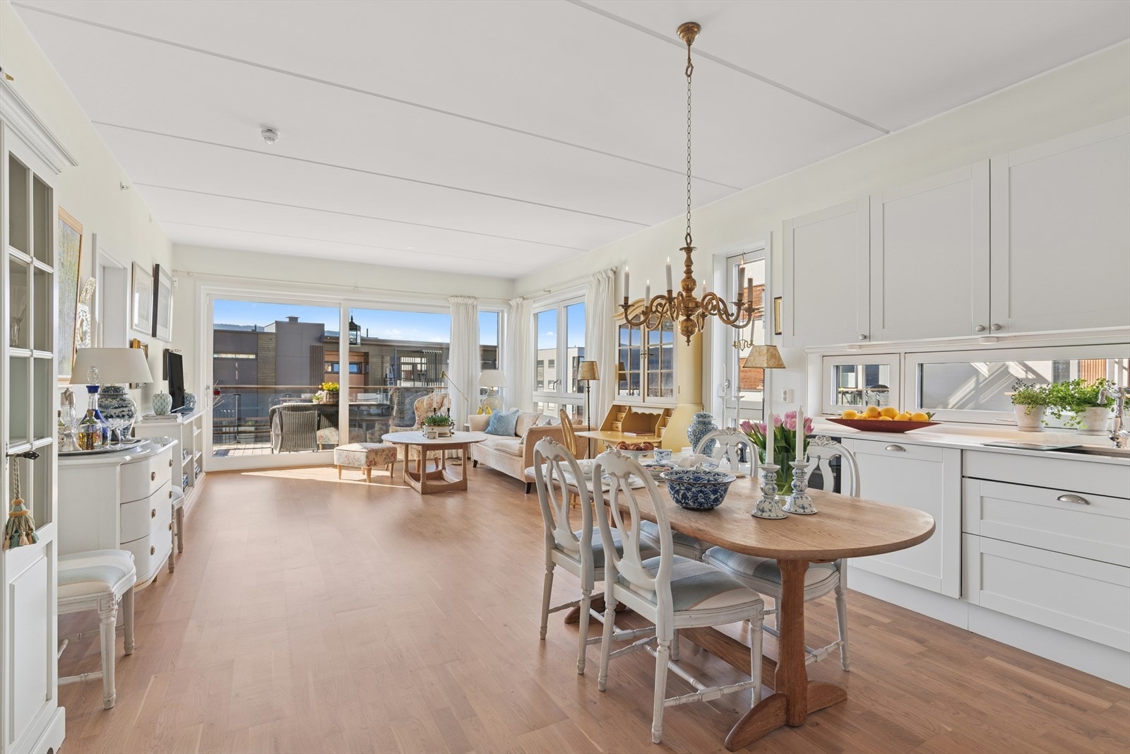 Velkommen til Bølgeveien 10 A - Presentert av Eskil Hansen Horten DNB Eiendom. Galleribilde