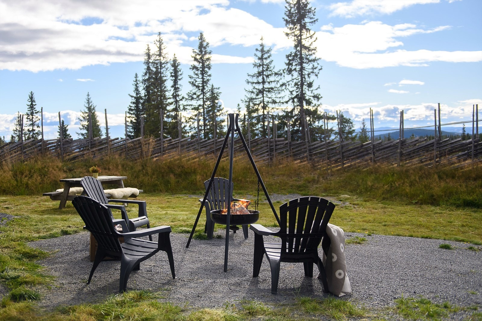 Bålkos på hytta hører med! Galleribilde