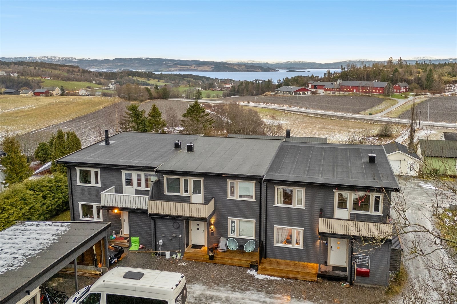 Boligen ligger i et rolig og barnevennlig boområde. Galleribilde